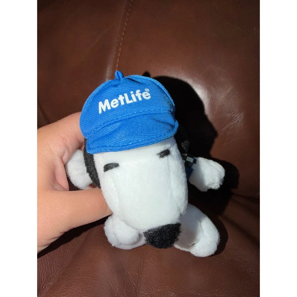 MetLife Snoopy Peanuts Race Car Driver Plush Blue Red Racing Suit Checkered Hat